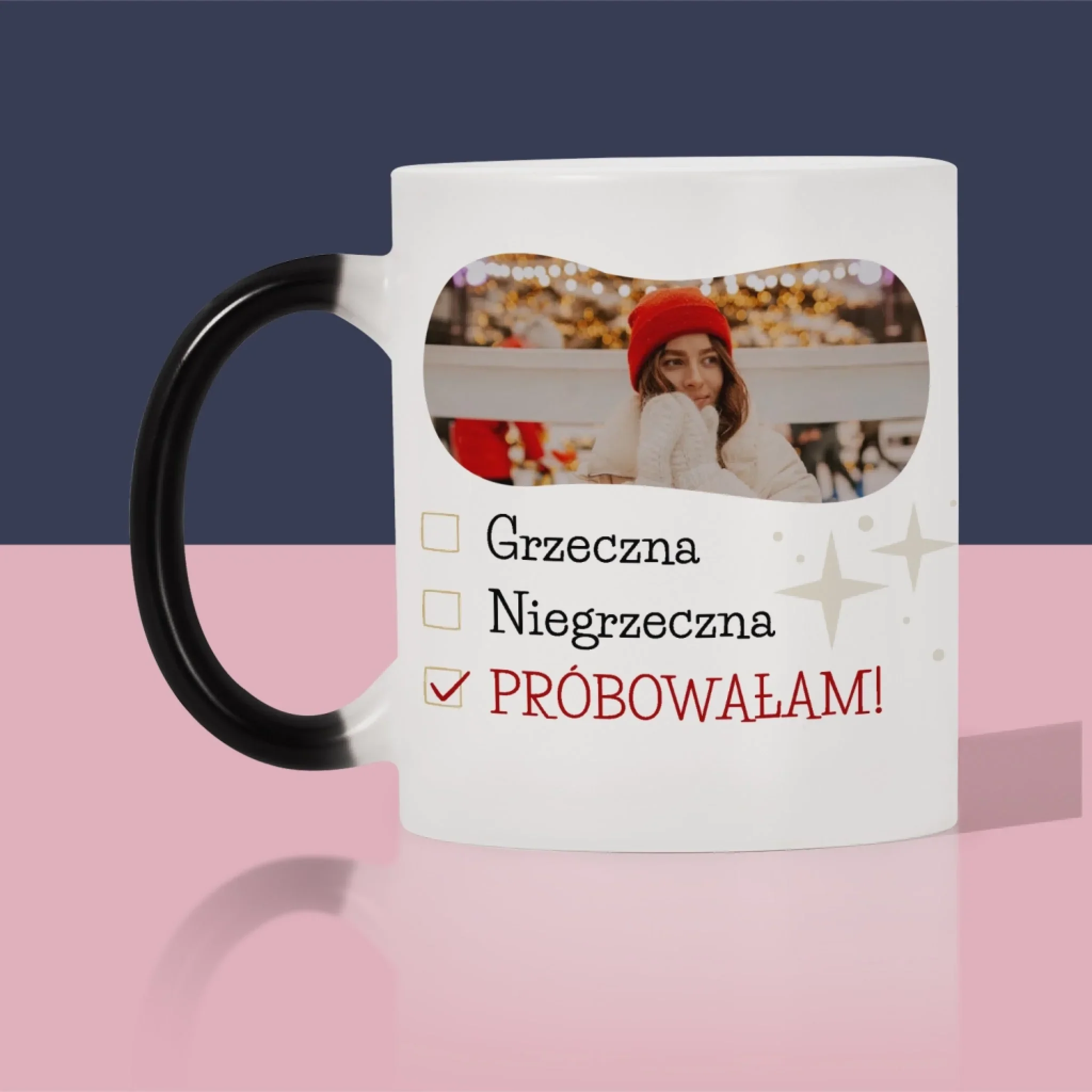 Fotokolaż: Grzeczna - Kubek z Nadrukiem - Image 5
