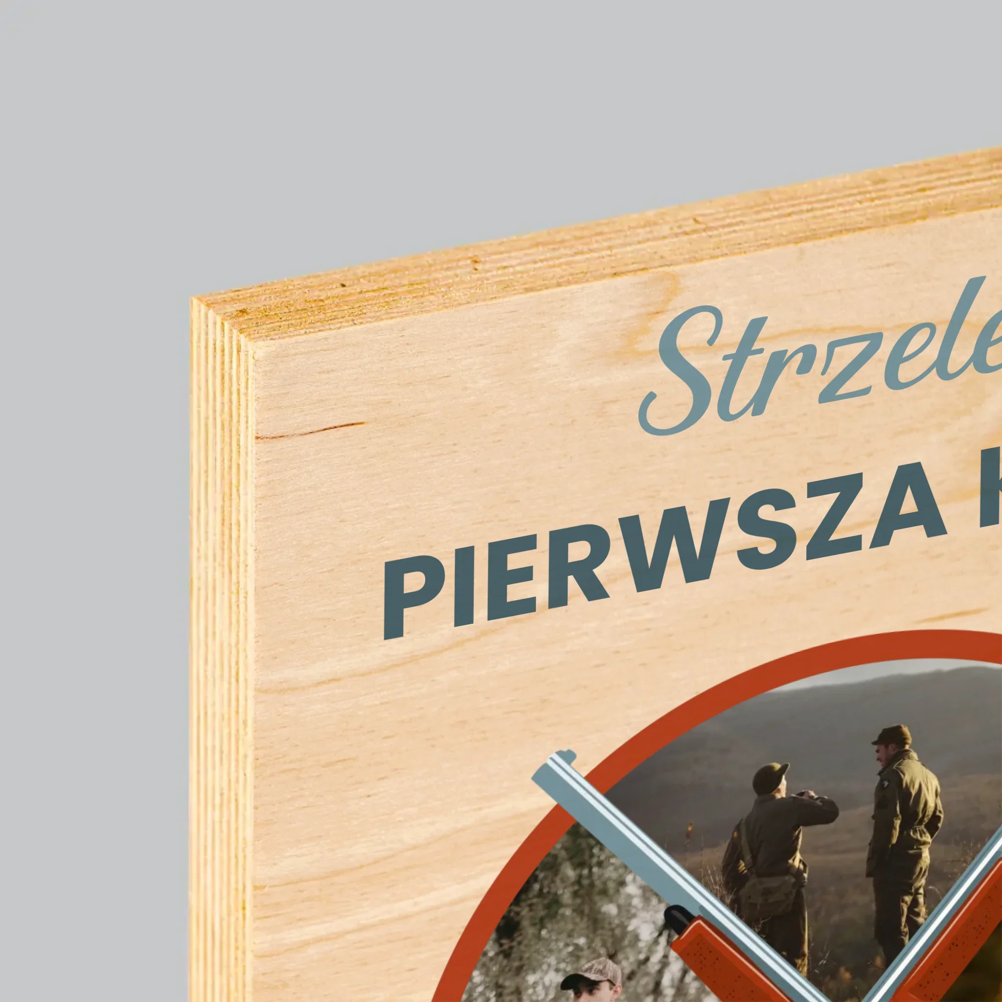 Fotokolaż: Strzelec Pierwsza Klasa - Wydruk Na Drewnie - Image 4
