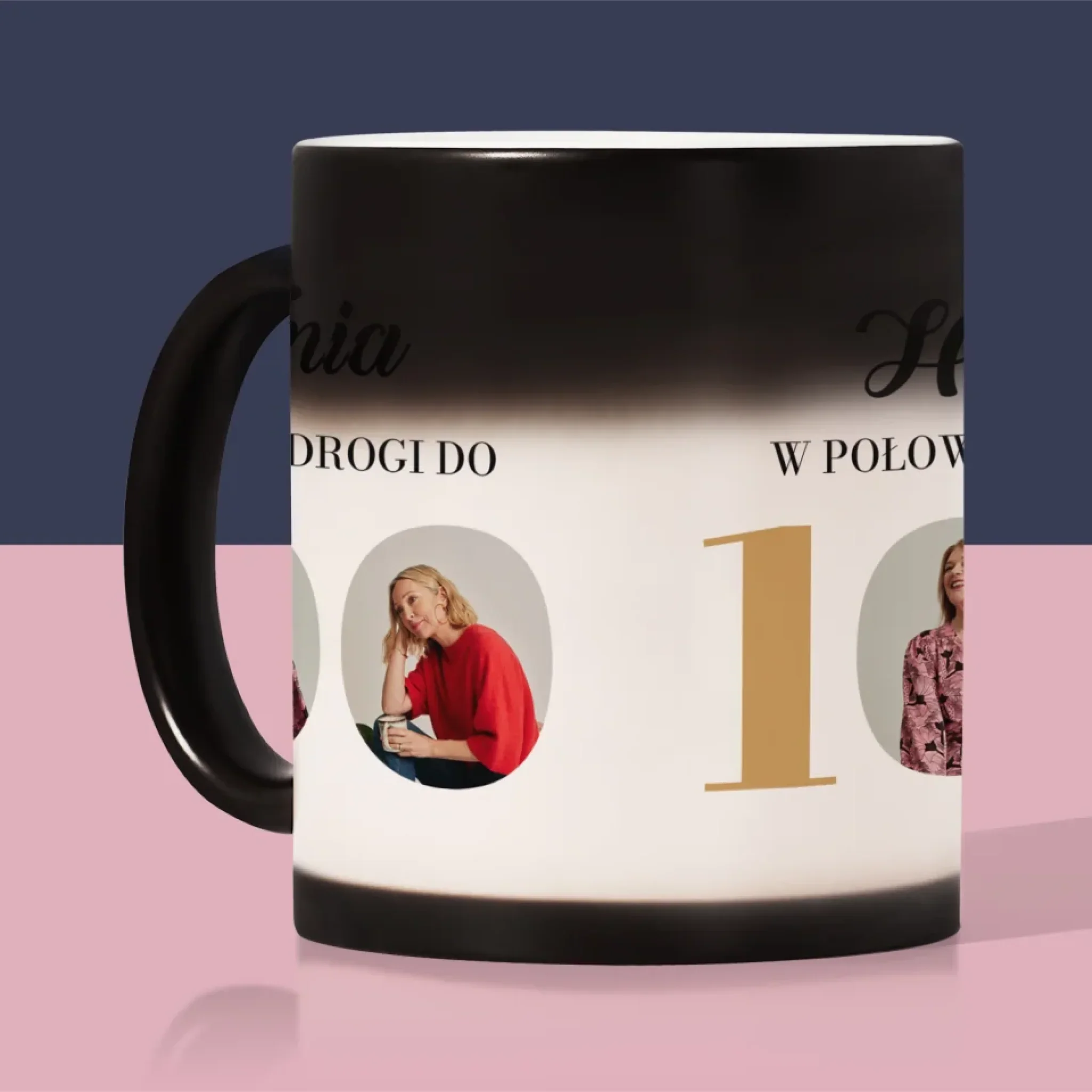 Fotokolaż: W Połowie Drogi Do 100 - Kubek z Nadrukiem - Image 6