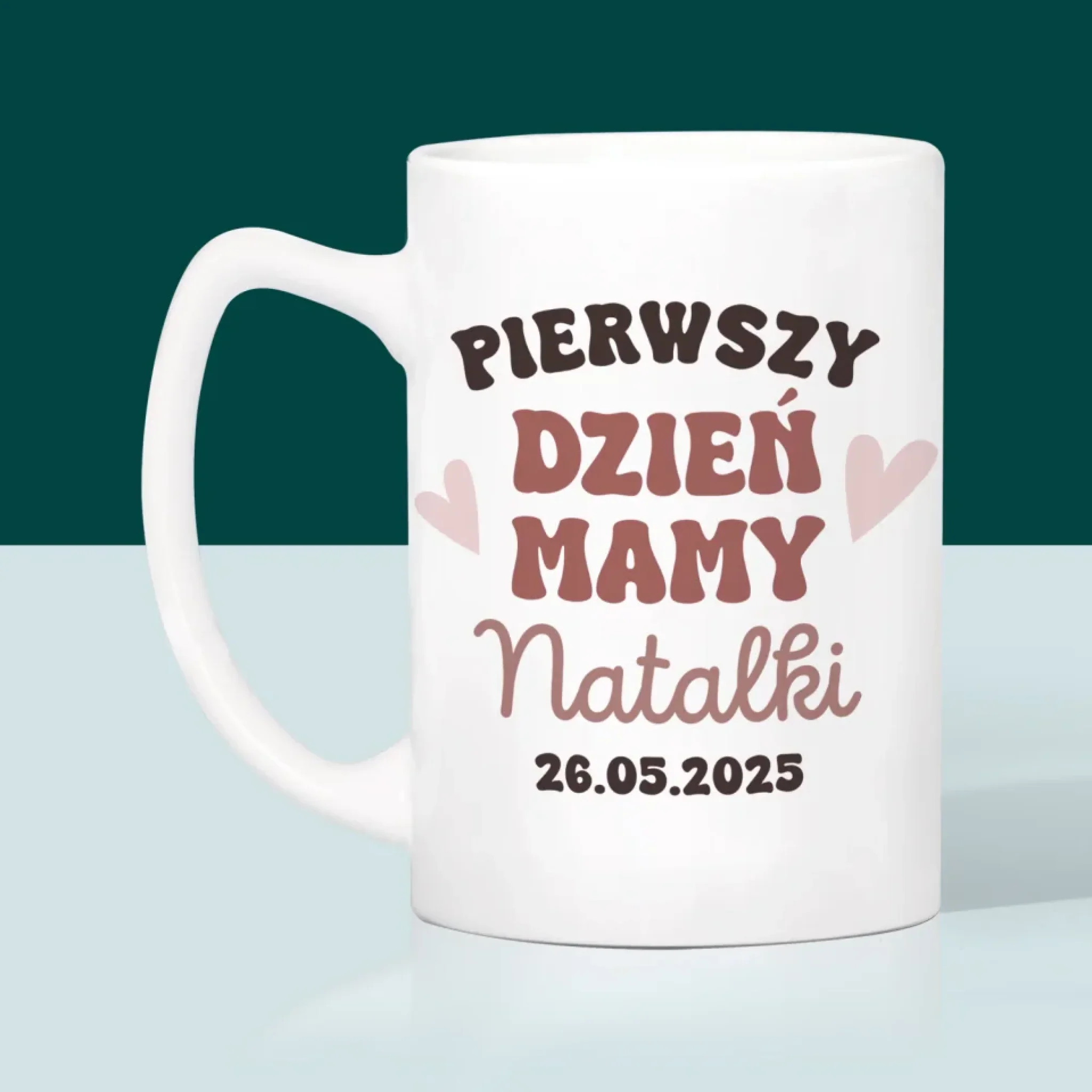 Imię i Podpis: Pierwszy Dzień Mamy Kawa Mleko - Kubek z Nadrukiem - Image 4