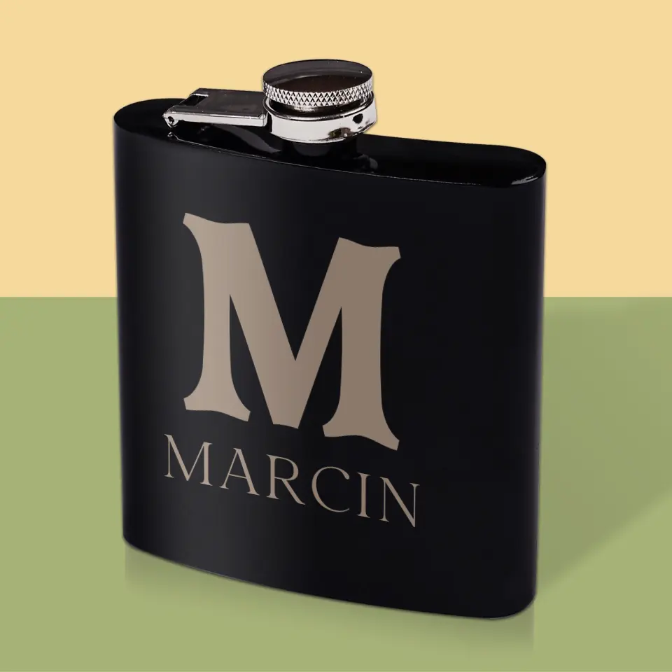 Monogram: Inicjał Imię Retro - Personalizowana Piersiówka - Image 3