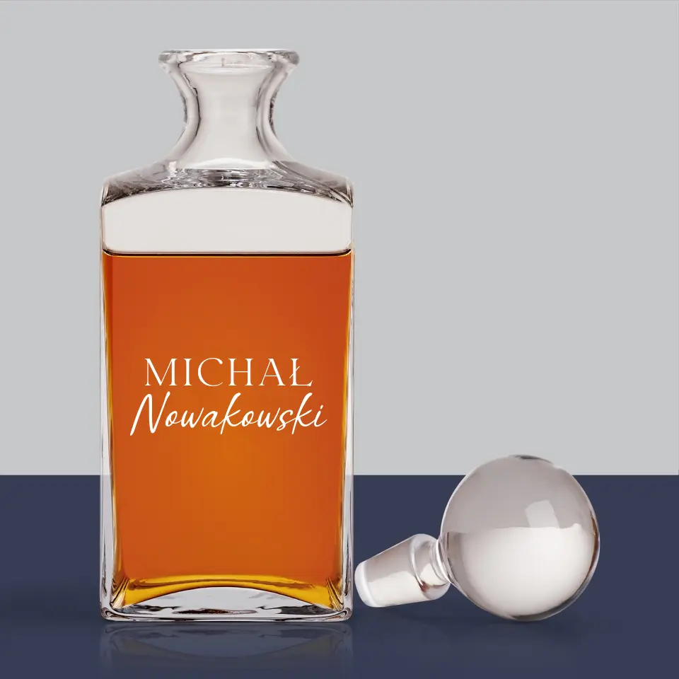 Monogram: Imię i Nazwisko - Karafka Do Whisky z Grawerem - Image 3