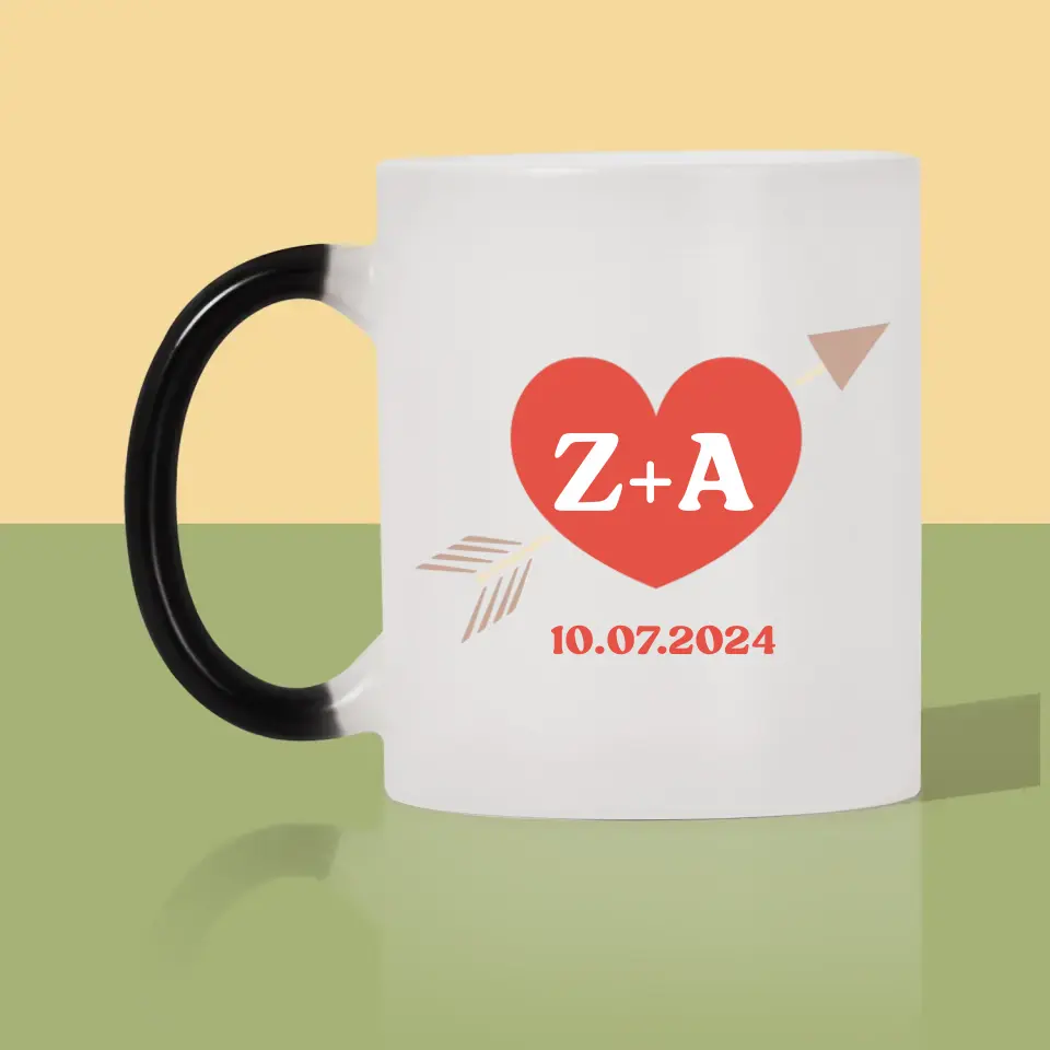 Monogram: Inicjały Serca Ze Strzałą - Kubek z Nadrukiem - Image 13