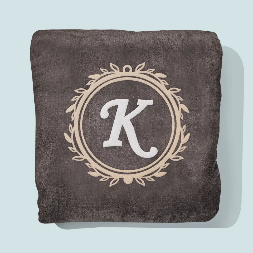 Monogram: Monogram Ozdobny - Koc z Haftem - Image 2