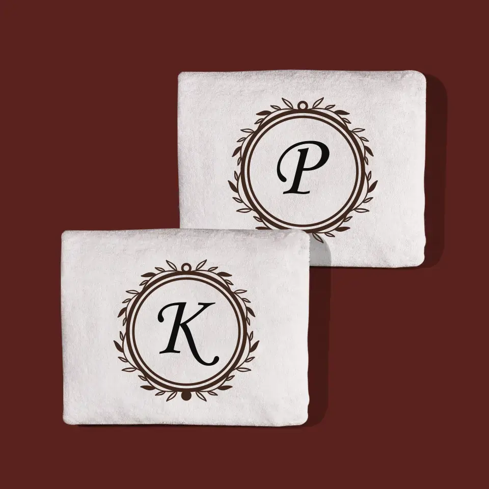 Monogram: Monogramy Ozdobne - Zestaw Ręczników z Haftem - Image 5