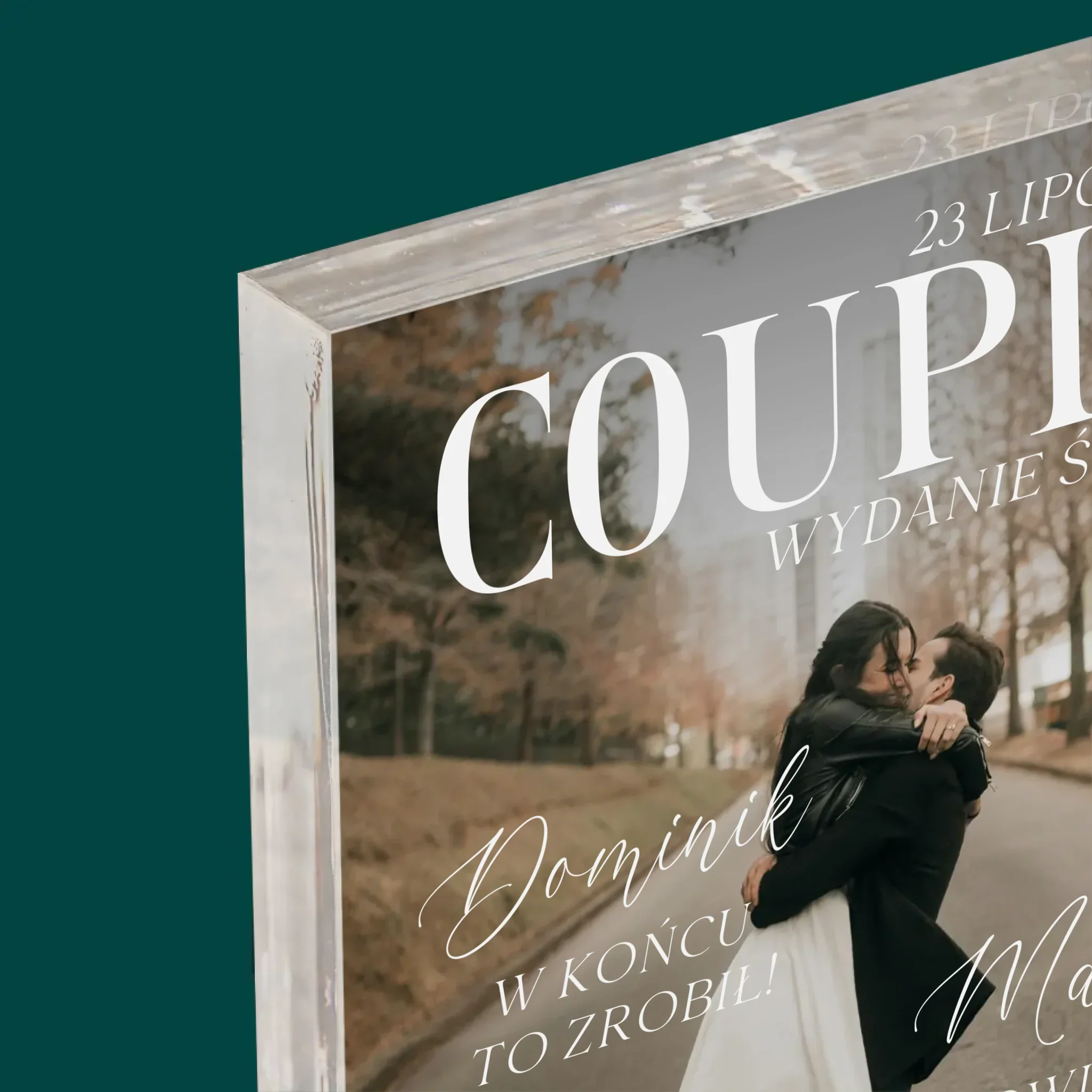 Okładka Magazynu: Couple - Blok Akrylowy - Image 4
