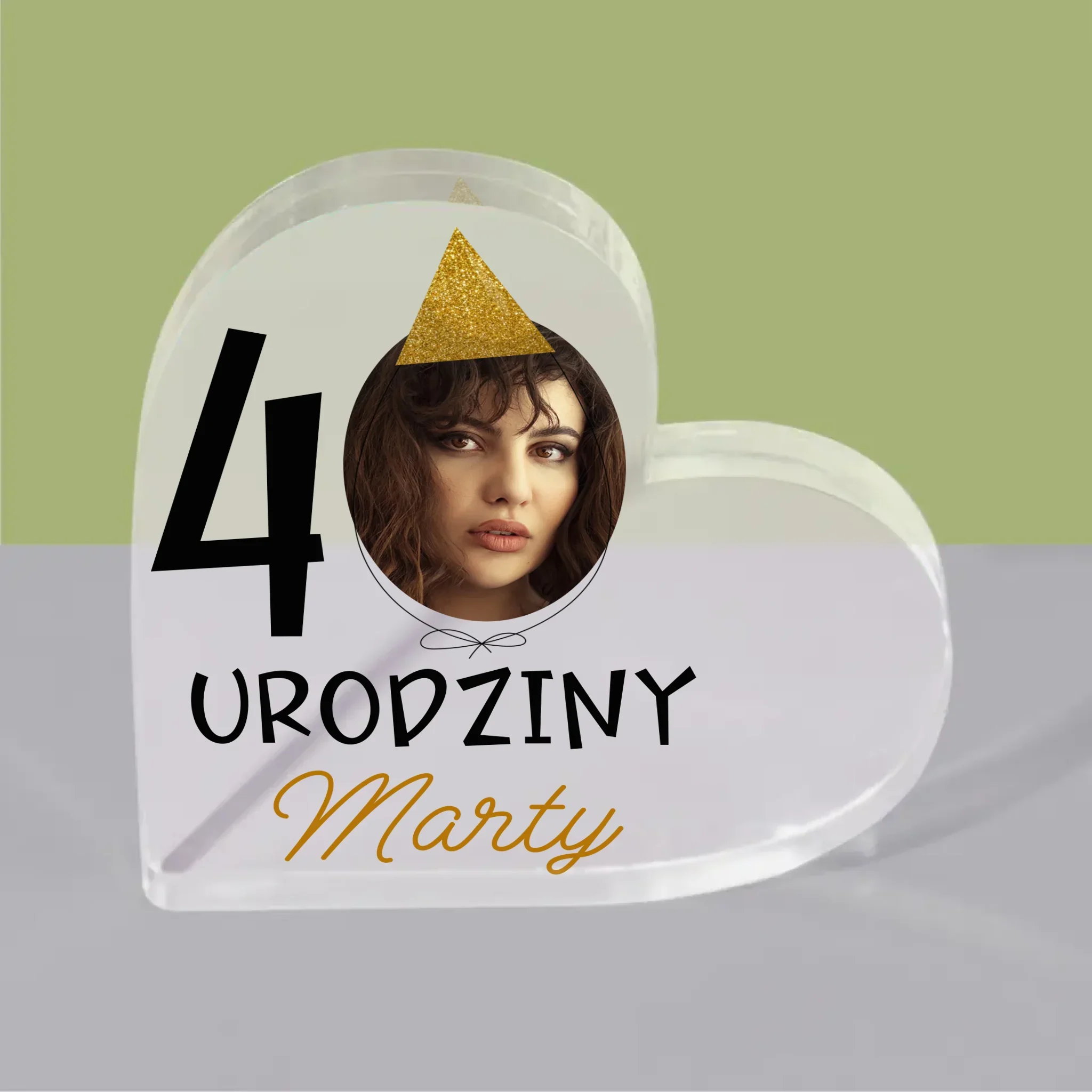 Zdjęcie I Podpis: 40 Urodziny Czapeczka - Blok Akrylowy Serce - Image 4