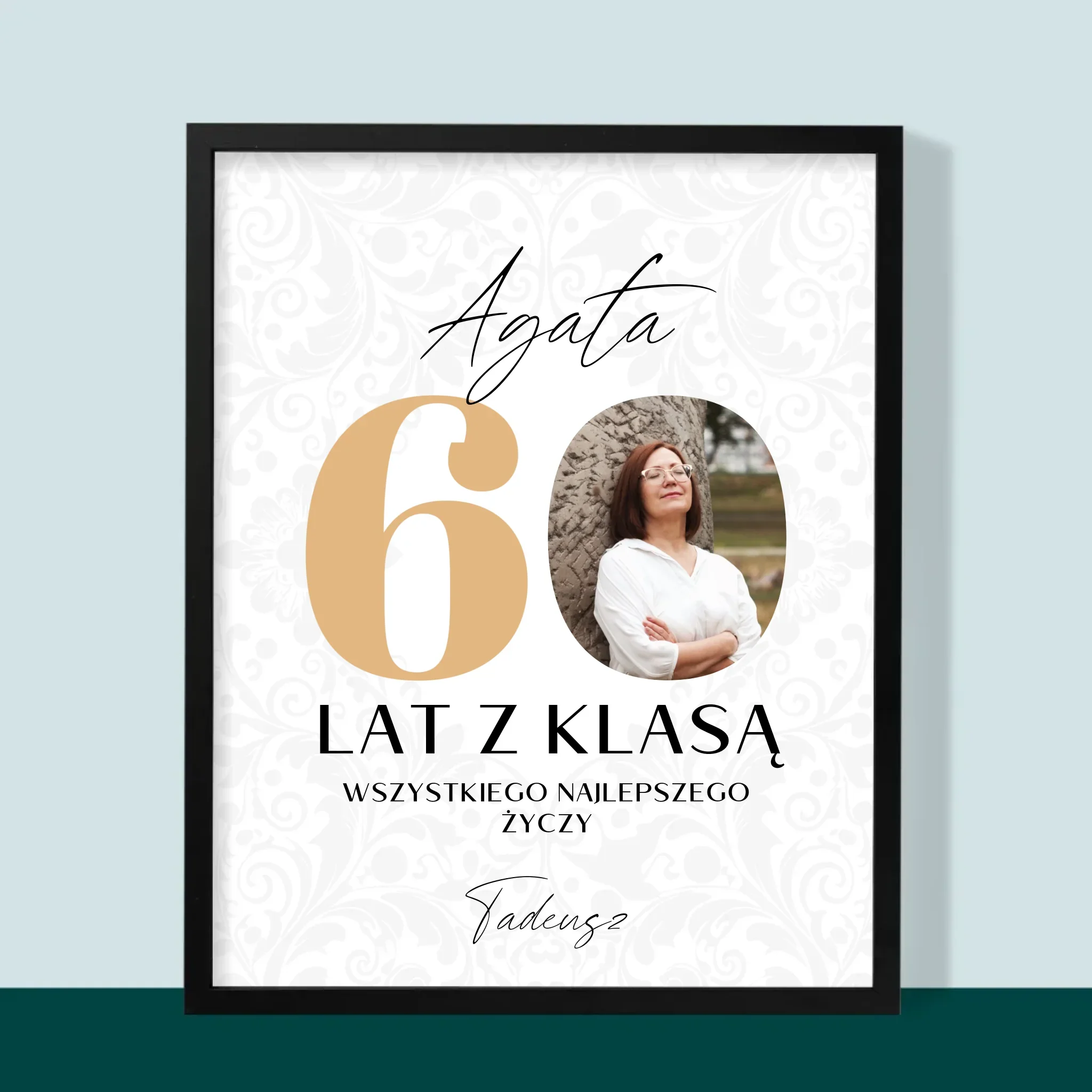 Zdjęcie i Podpis: 60 Lat z Klasą - Wydruk Obramowany - Image 5