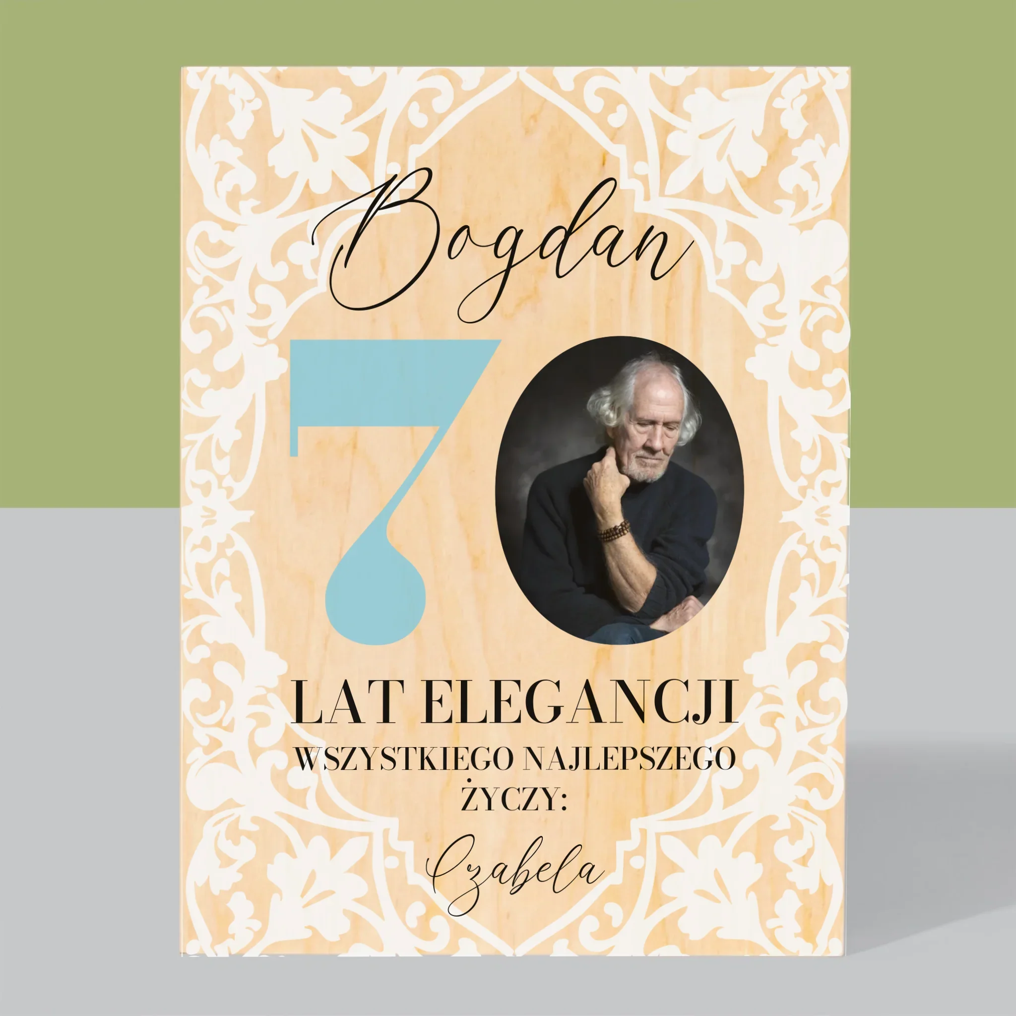 Zdjęcie I Podpis: 70 Lat Elegancji - Wydruk Na Drewnie - Image 3