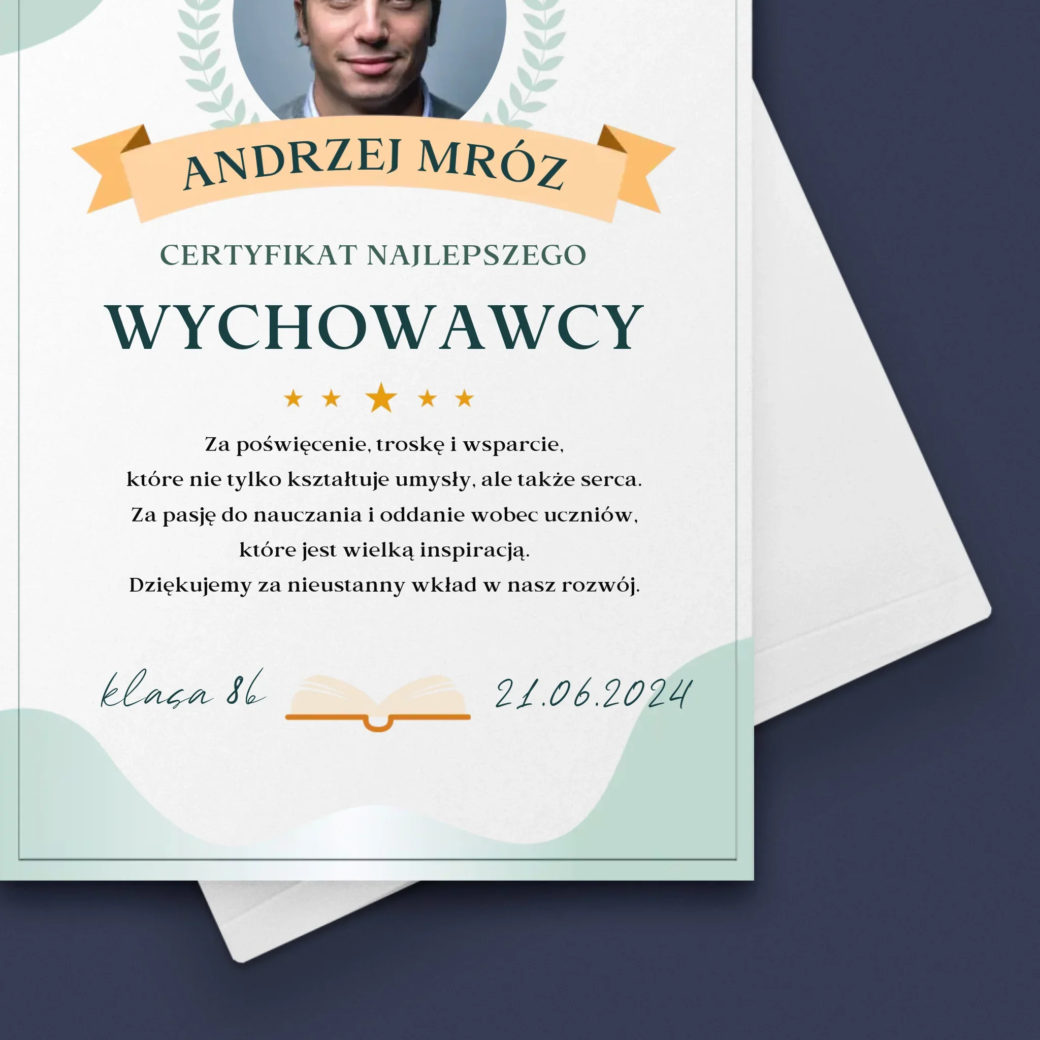 Zdjęcie i Podpis: Certyfikat Najlepszego Wychowawcy - Kartka z Życzeniami - Image 4