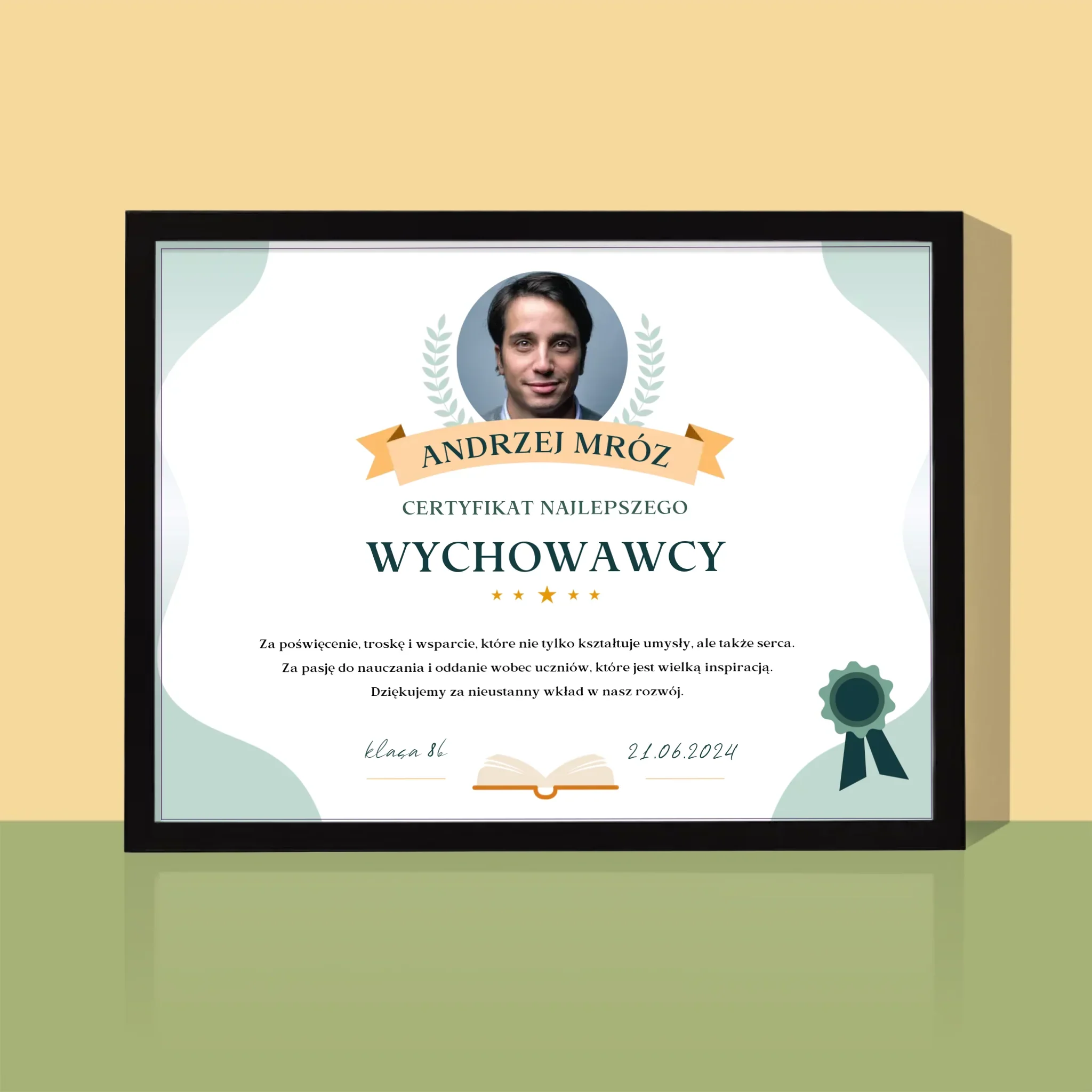 Zdjęcie i Podpis: Certyfikat Najlepszego Wychowawcy - Wydruk Obramowany 30x40