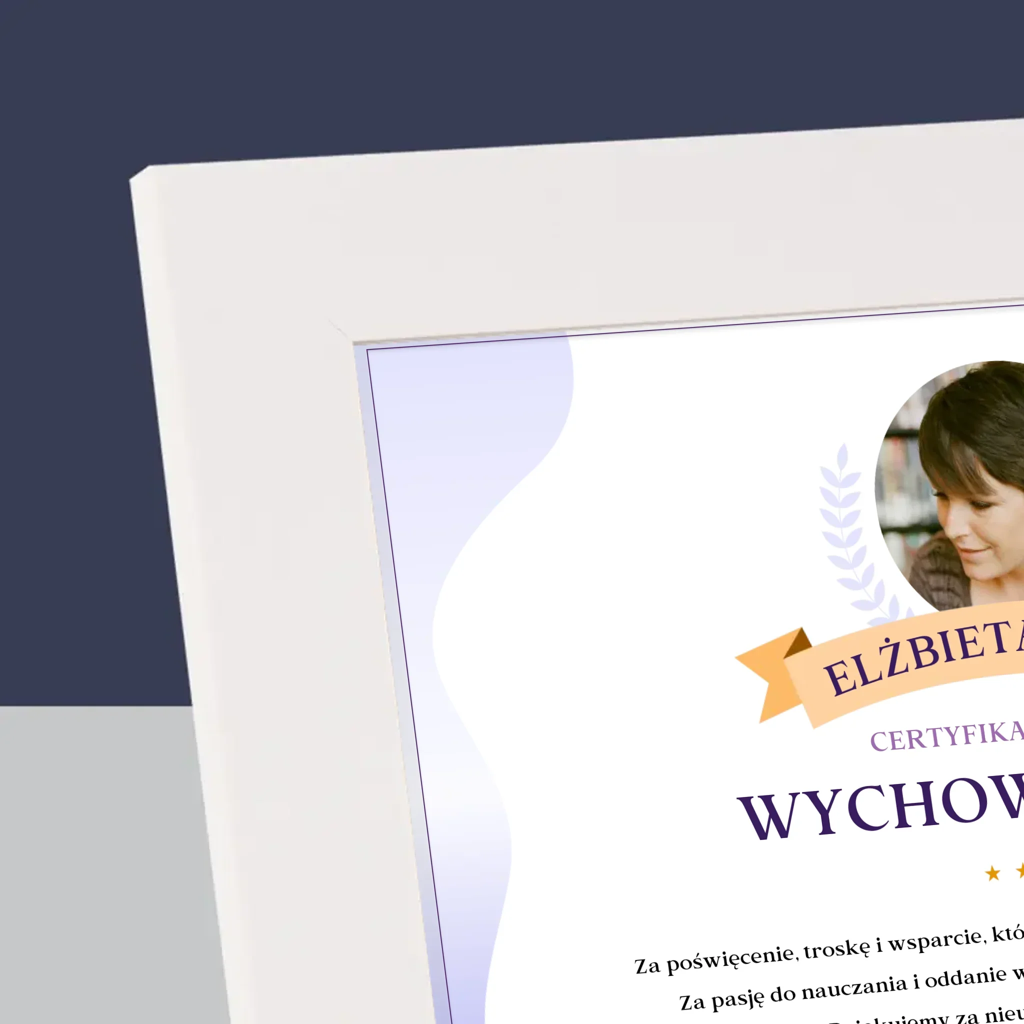Zdjęcie i Podpis: Certyfikat Najlepszej Wychowawczyni - Ramka Na Zdjęcie - Image 4