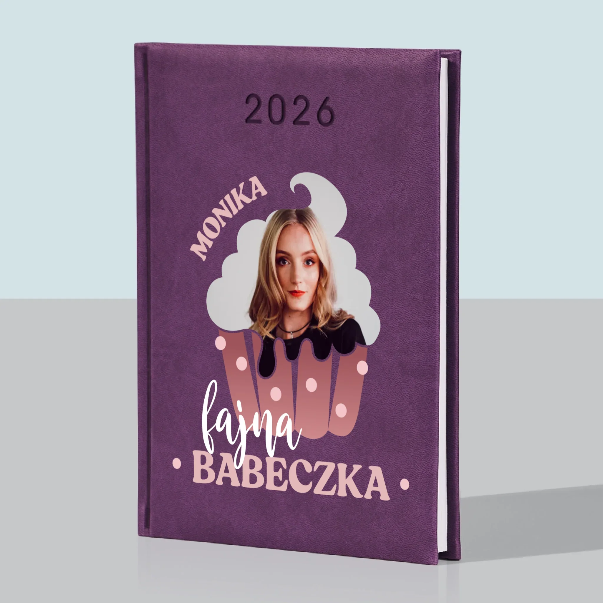 Zdjęcie i Podpis: Fajna Babeczka - Kalendarz Książkowy - Image 5