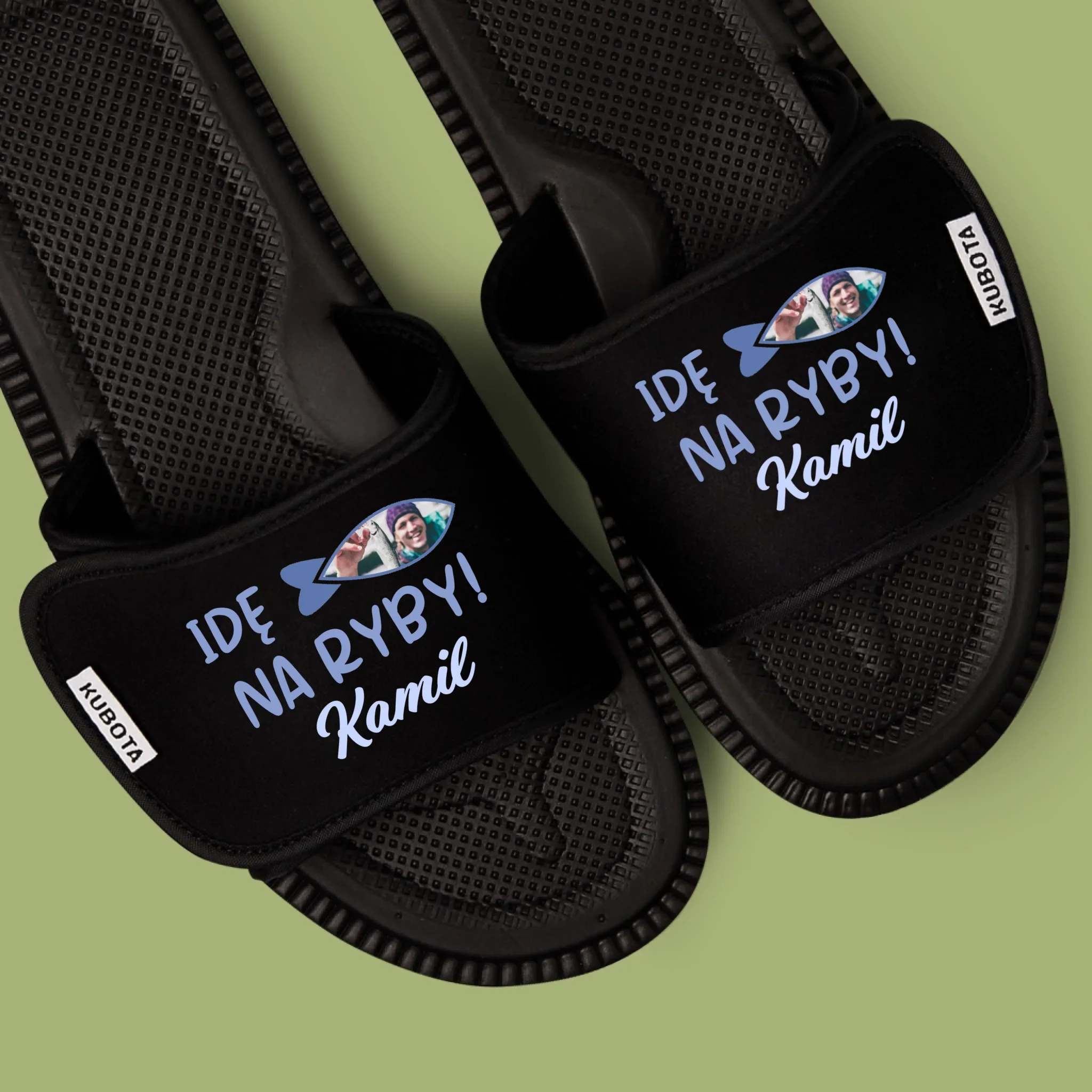 Zdjęcie i Podpis: Idę Na Ryby - Klapki Kubota - Image 3