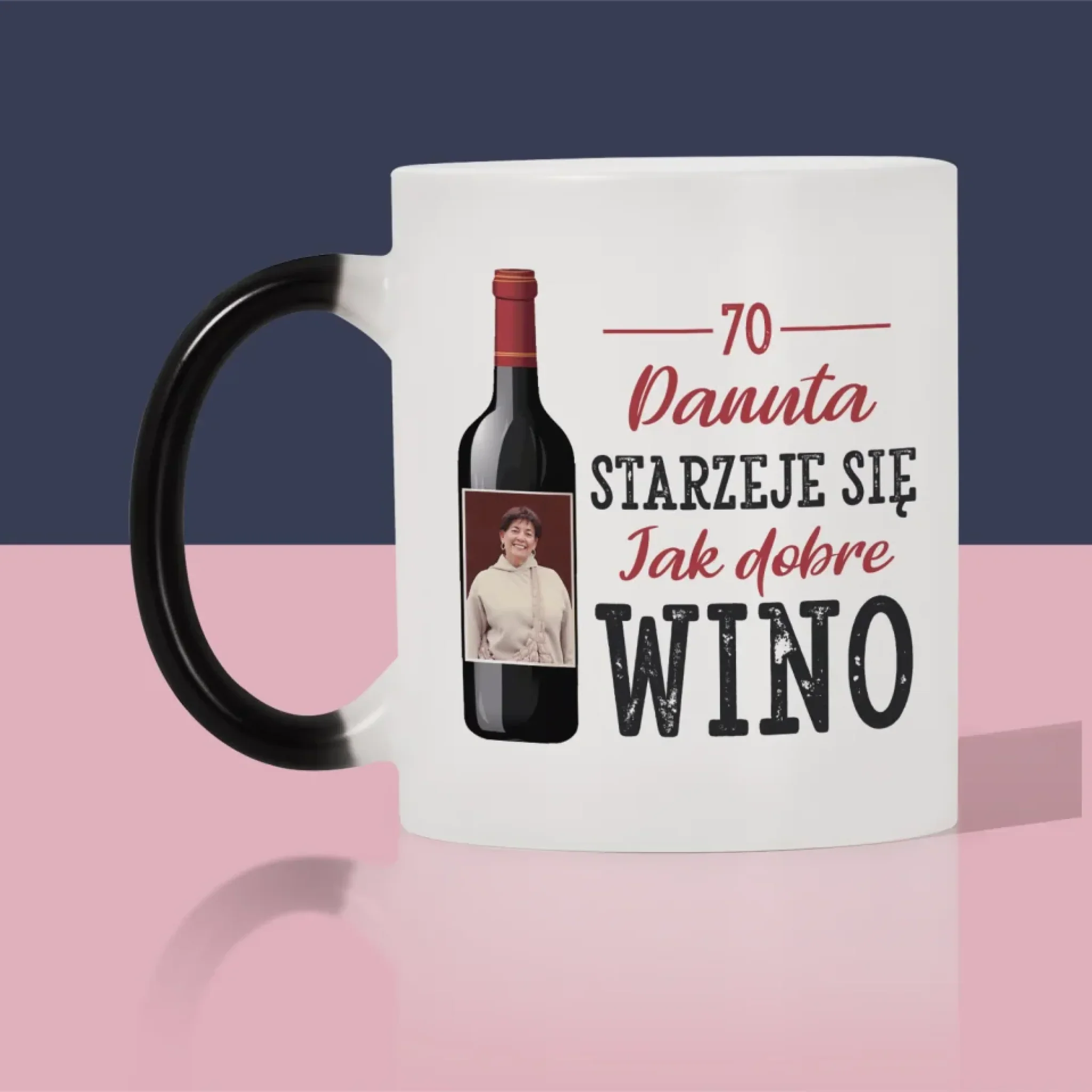 Zdjęcie I Podpis: Jak Dobre Wino - Kubek z Nadrukiem - Image 5