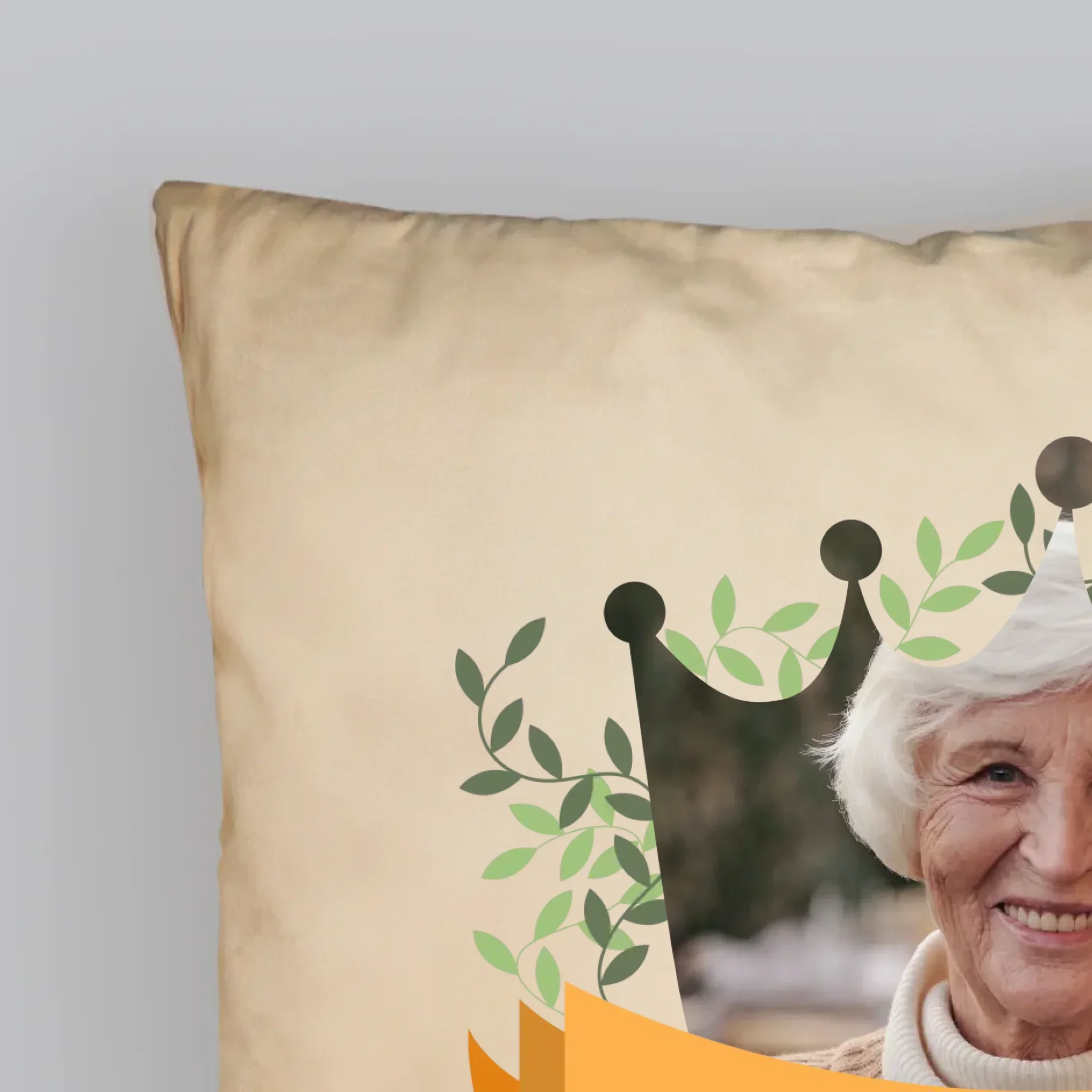 Zdjęcie i Podpis: Królowa Babcia - Poduszka z Nadrukiem - Image 5