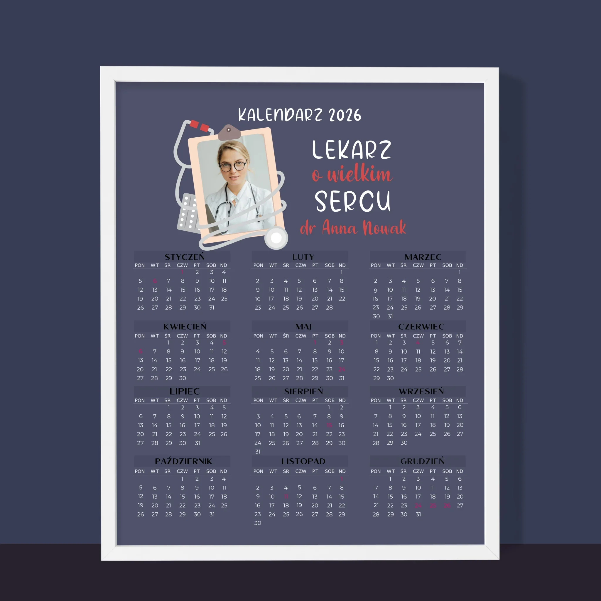 Zdjęcie i Podpis: Lekarz o Wielkim Sercu - Kalendarz w Ramce - Image 3
