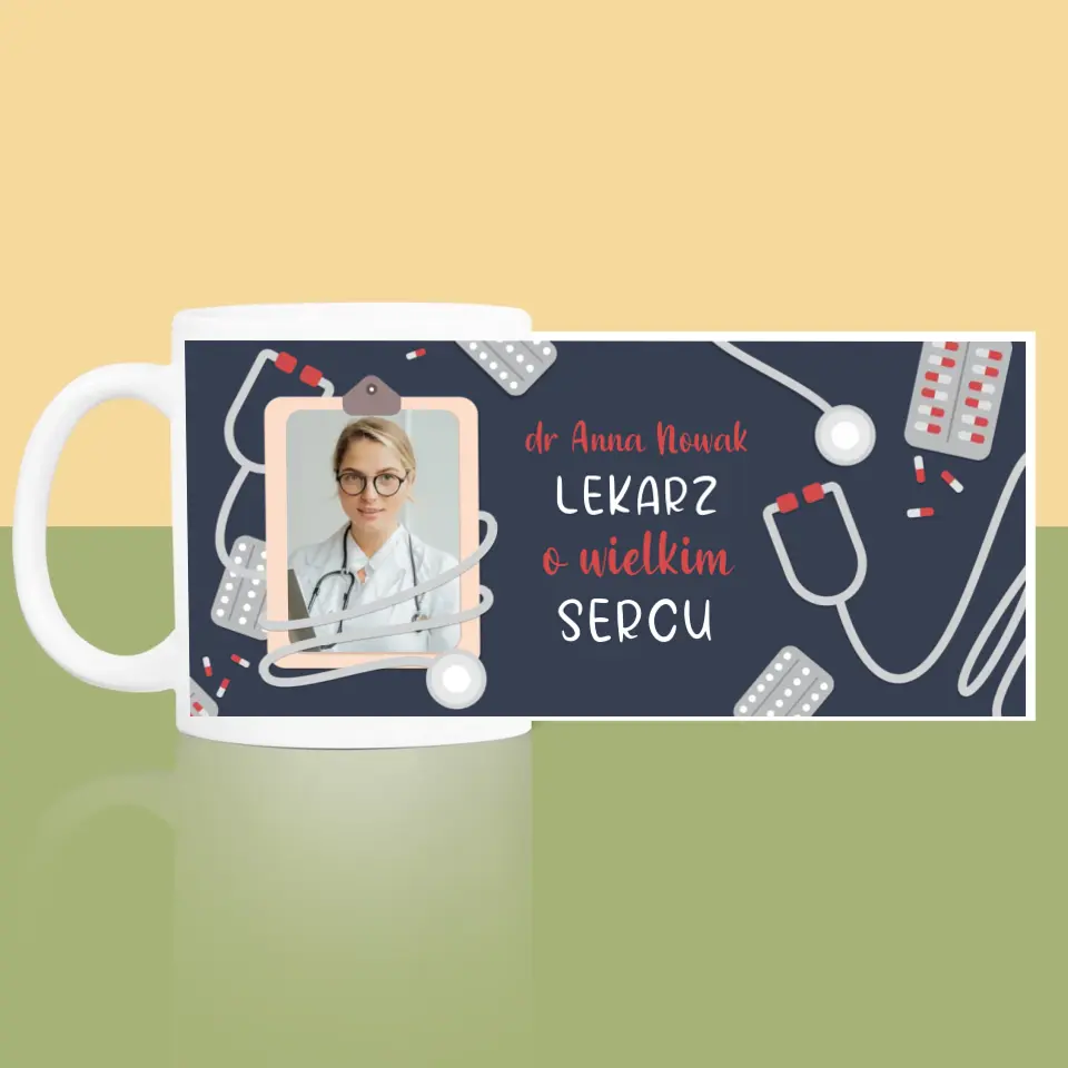 Zdjęcie i Podpis: Lekarz o Wielkim Sercu - Kubek z Nadrukiem - Image 4