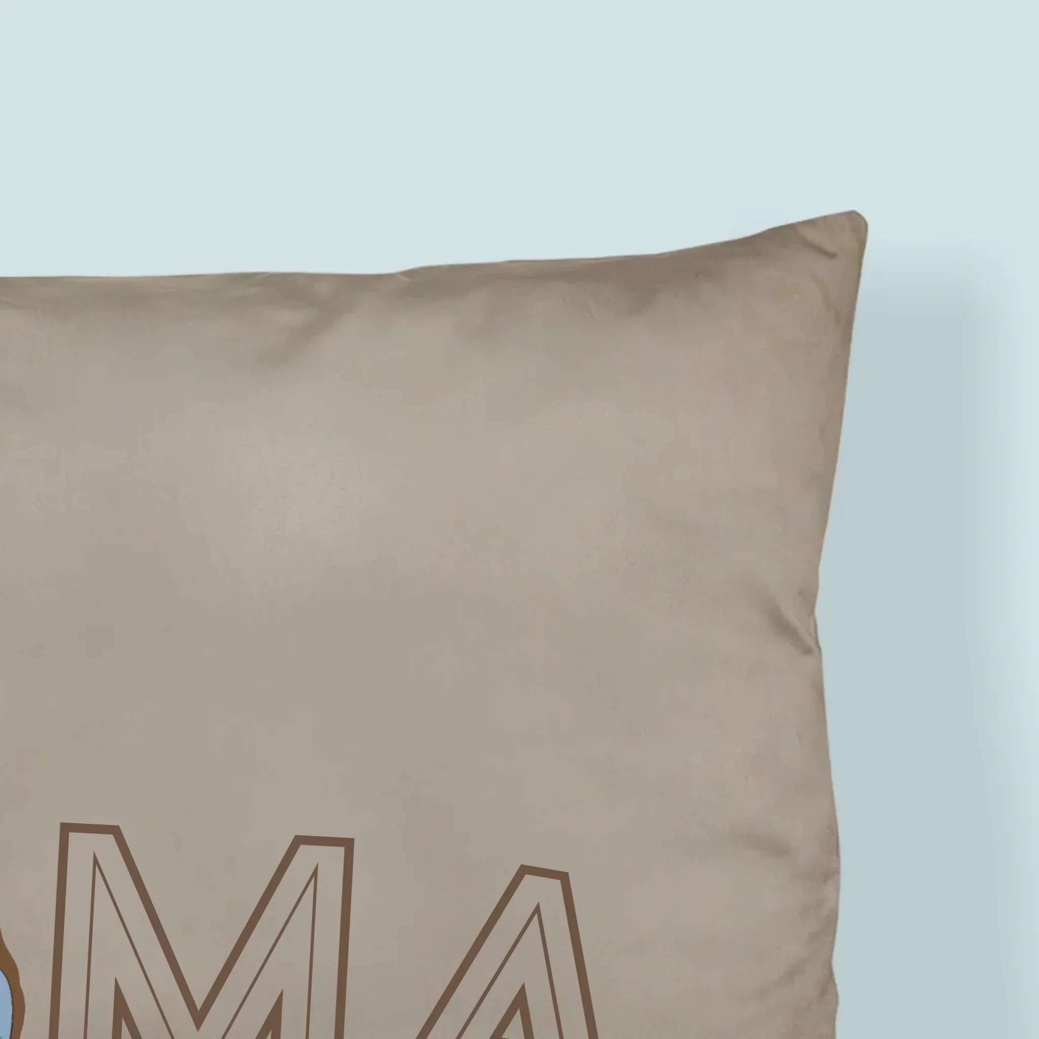 Zdjęcie i Podpis: Mama Established - Poduszka z Nadrukiem - Image 2