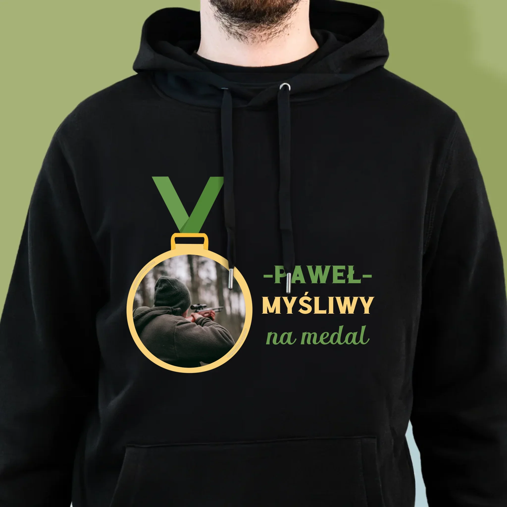 Zdjęcie I Podpis: Myśliwy Na Medal - Bluza Męska Z Kapturem - Image 2