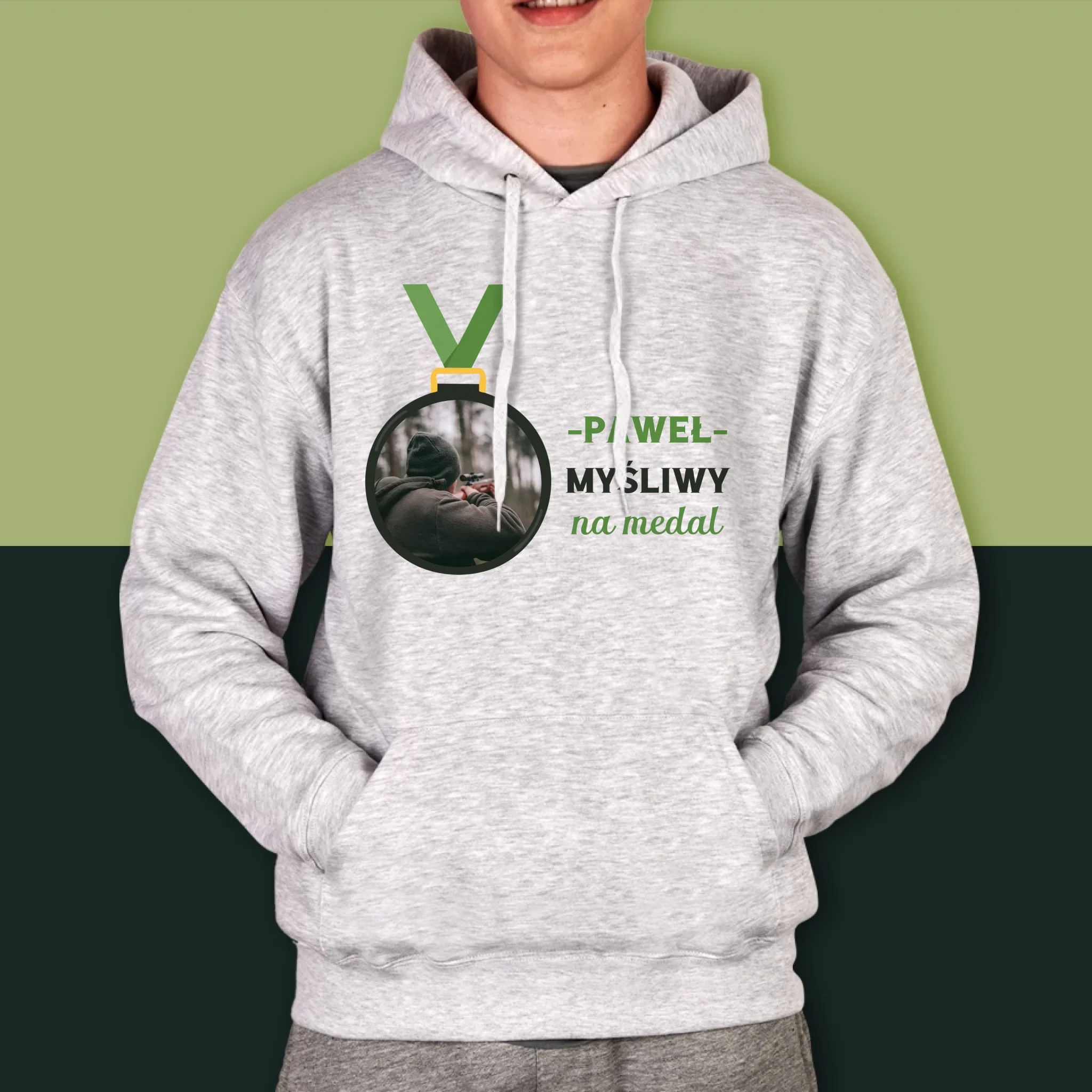 Zdjęcie I Podpis: Myśliwy Na Medal - Bluza Męska Z Kapturem - Image 5