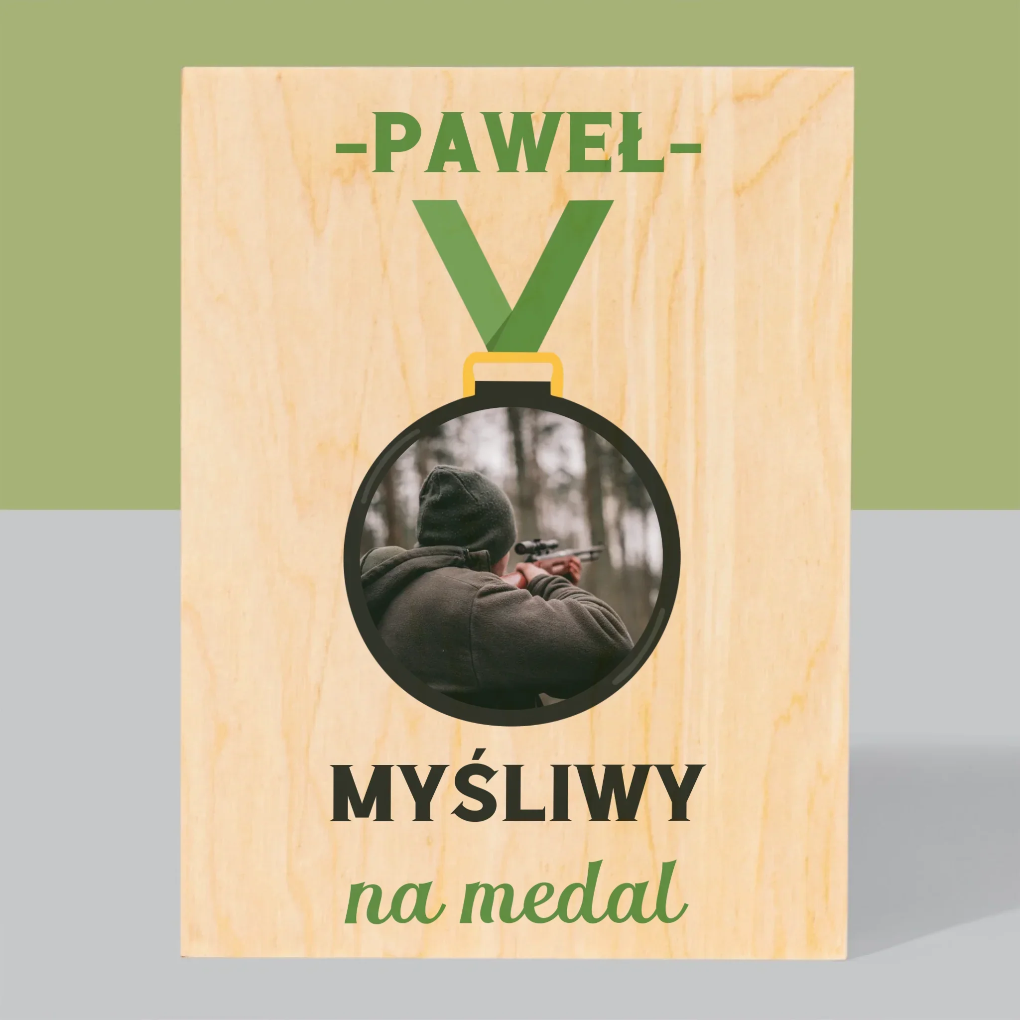 Zdjęcie I Podpis: Myśliwy Na Medal - Wydruk Na Drewnie - Image 3