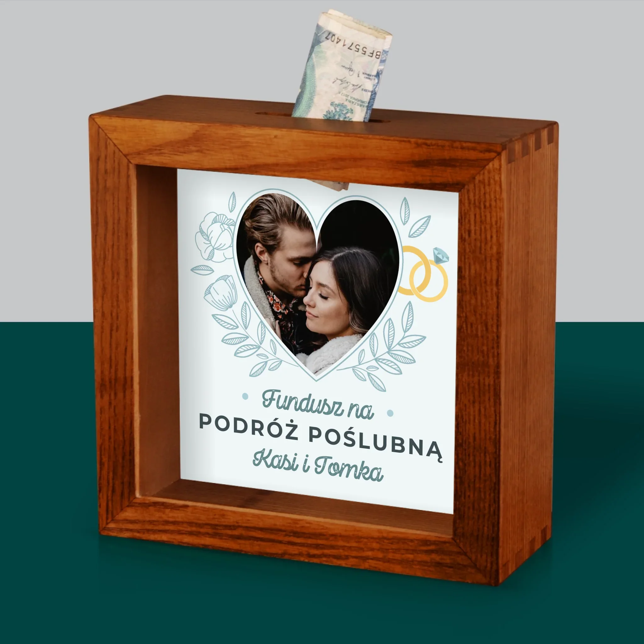 Zdjęcie I Podpis: Na Podróż Poślubną - Drewniana Skarbonka - Image 4