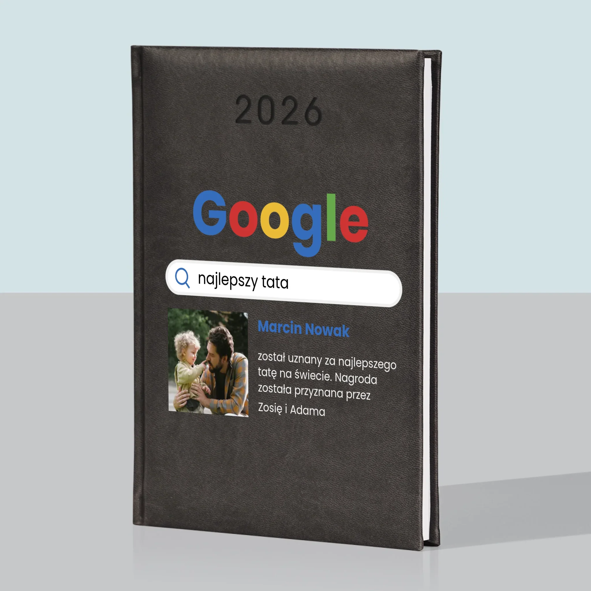Zdjęcie i Podpis: Najlepszy Tata Wynik Google - Kalendarz Książkowy - Image 6