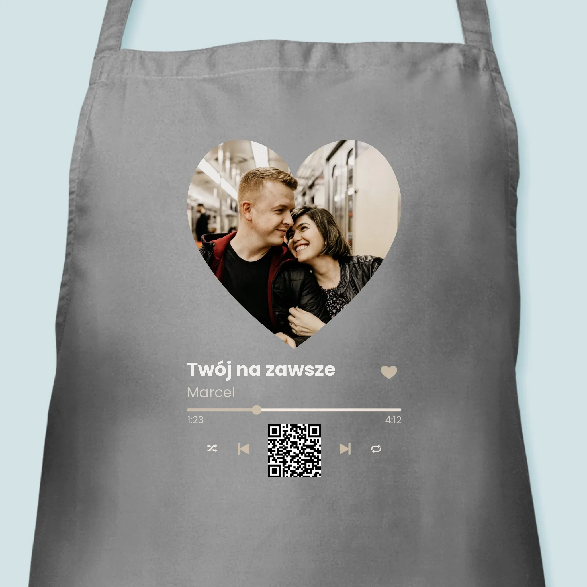 Zdjęcie i Podpis: Nasza Piosenka Serce Kod Qr - Fartuch z Nadrukiem - Image 3