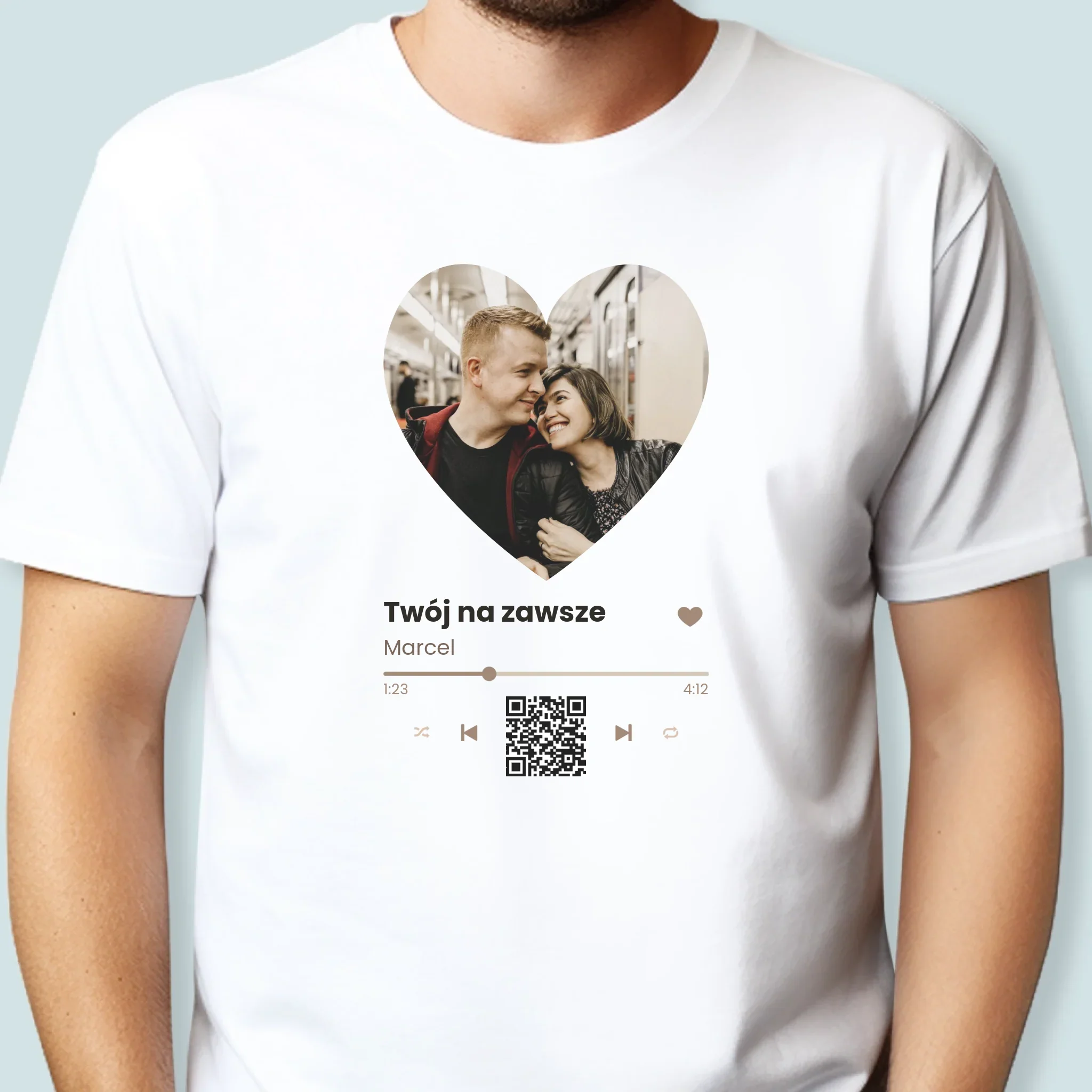 Zdjęcie i Podpis: Nasza Piosenka Serce Kod Qr - Koszulka Męska - Image 2
