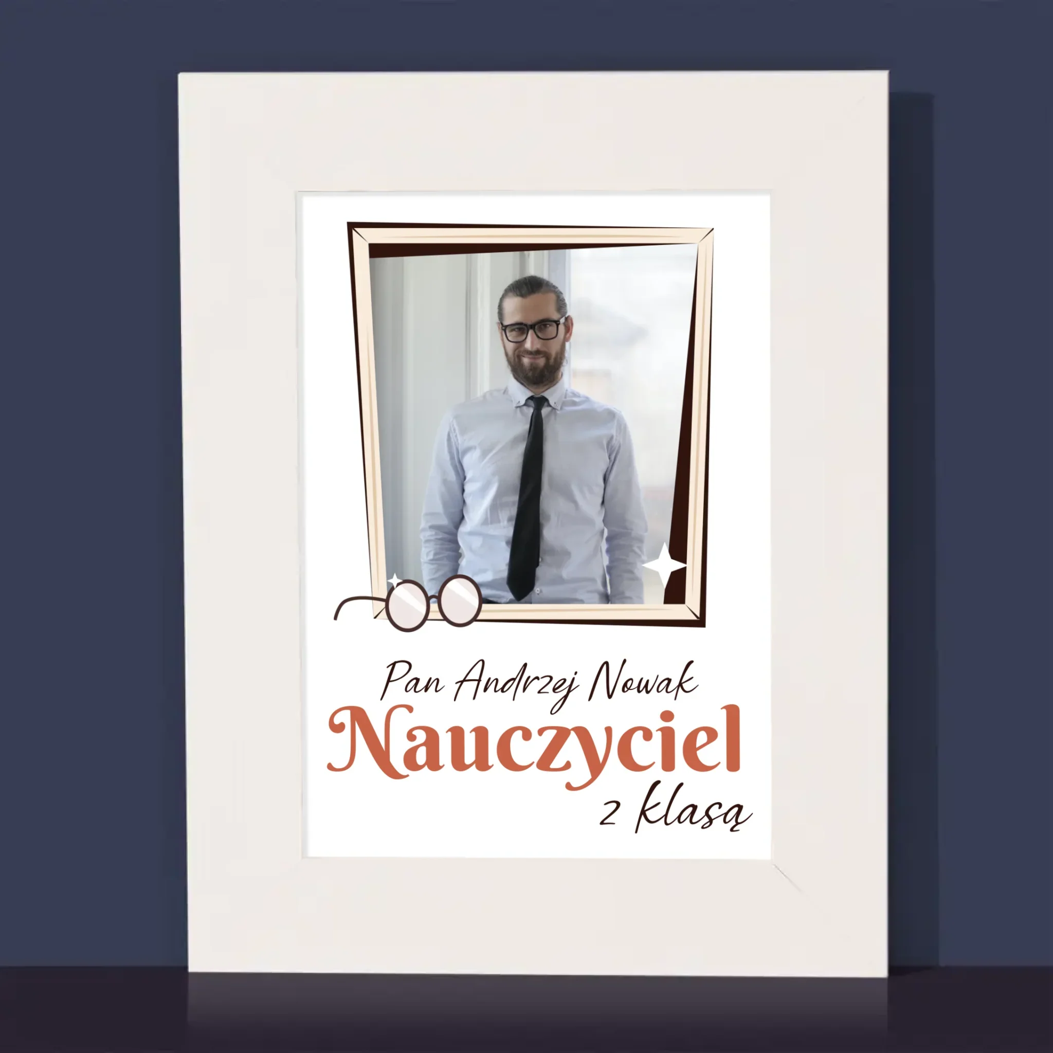 Zdjęcie i Podpis: Nauczyciel z Klasą - Ramka Na Zdjęcie - Image 2
