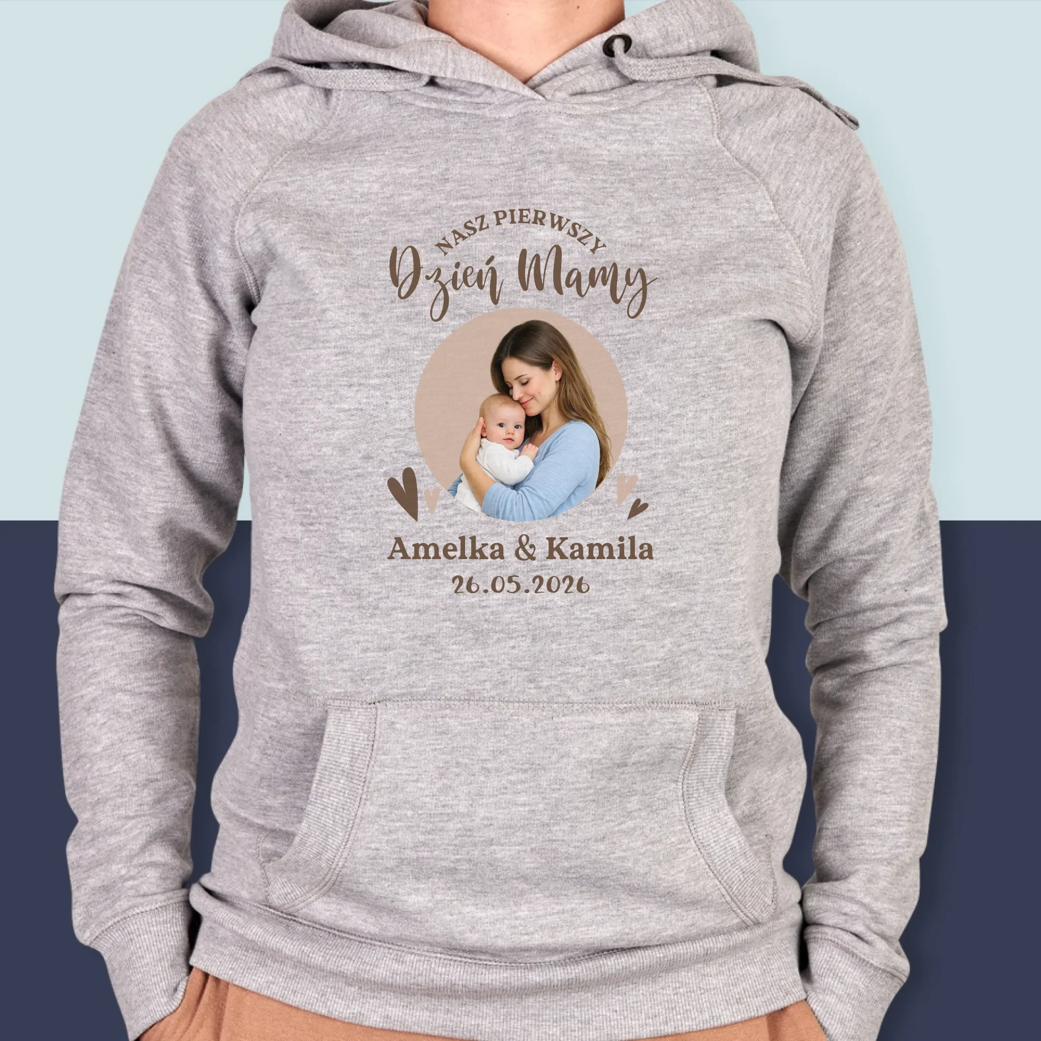 Zdjęcie i Podpis: Pierwszy Dzień Mamy - Bluza Męska z Kapturem - Image 4