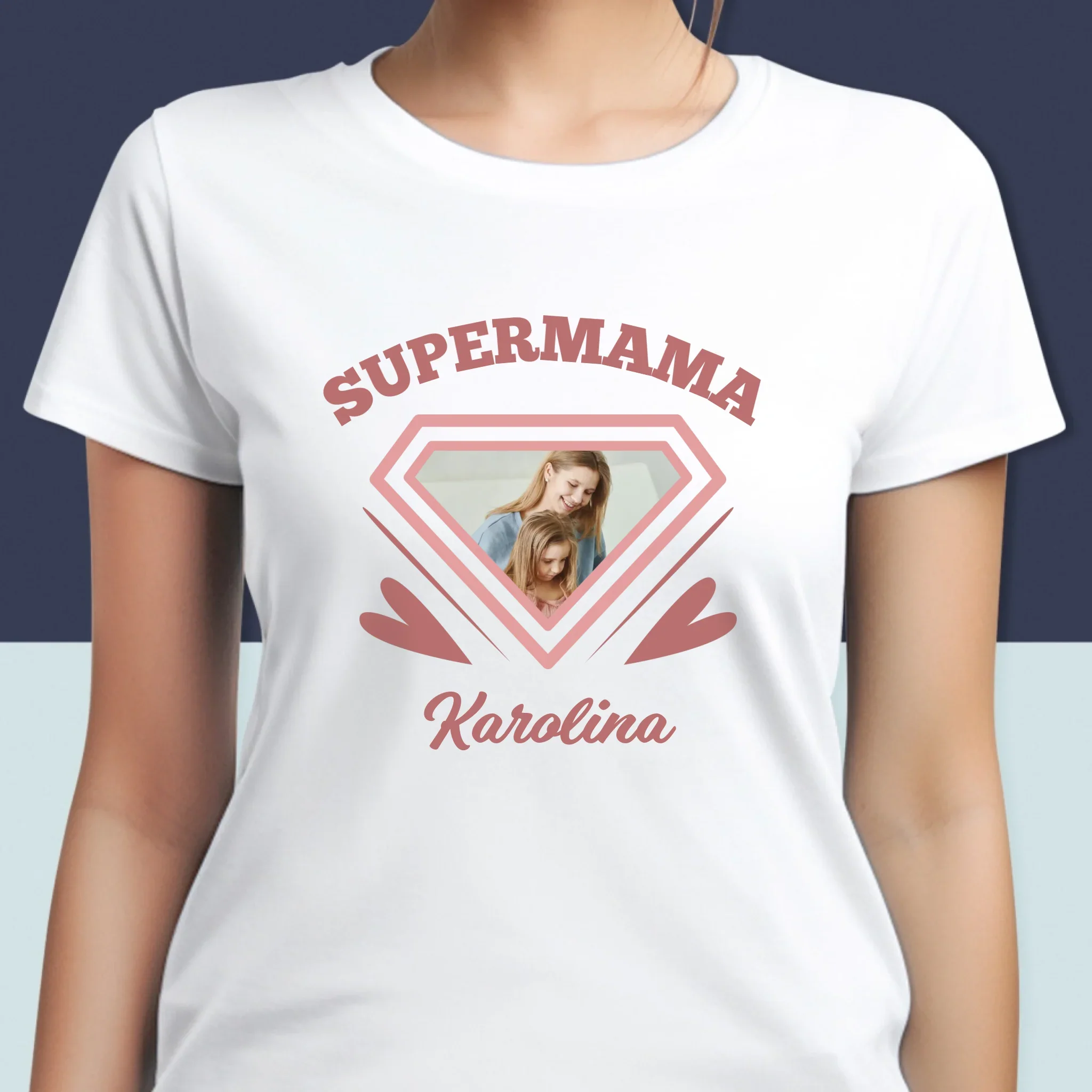 Zdjęcie i Podpis: Supermama - Koszulka Damska z Nadrukiem - Image 2