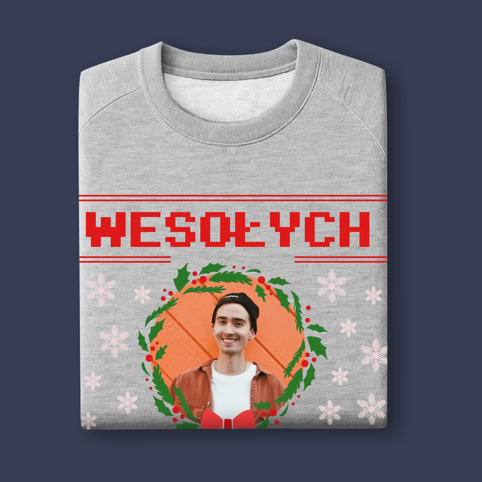 Zdjęcie I Podpis: Świąteczny Sweter - Bluza Męska Bez Kaptura - Image 3
